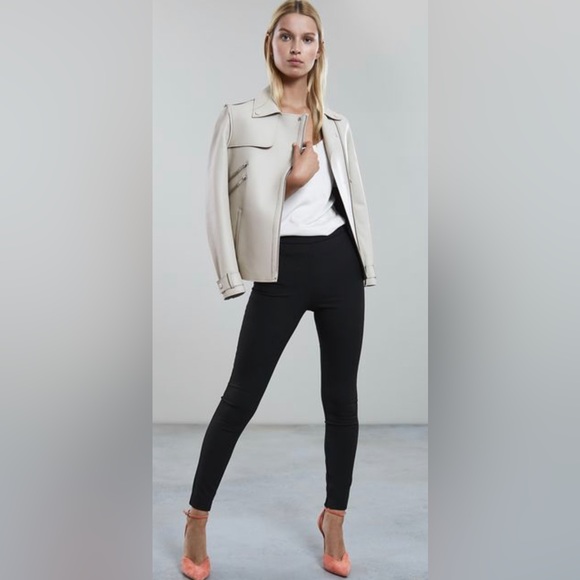 REISS - NWOT - Size UK6/US2 - Black skinny trouser - Picture 4 of 4